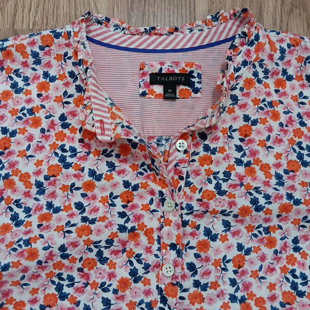Talbots Women's Medium Pink Floral Long Sleeve Blouse Half Button Down Shirt